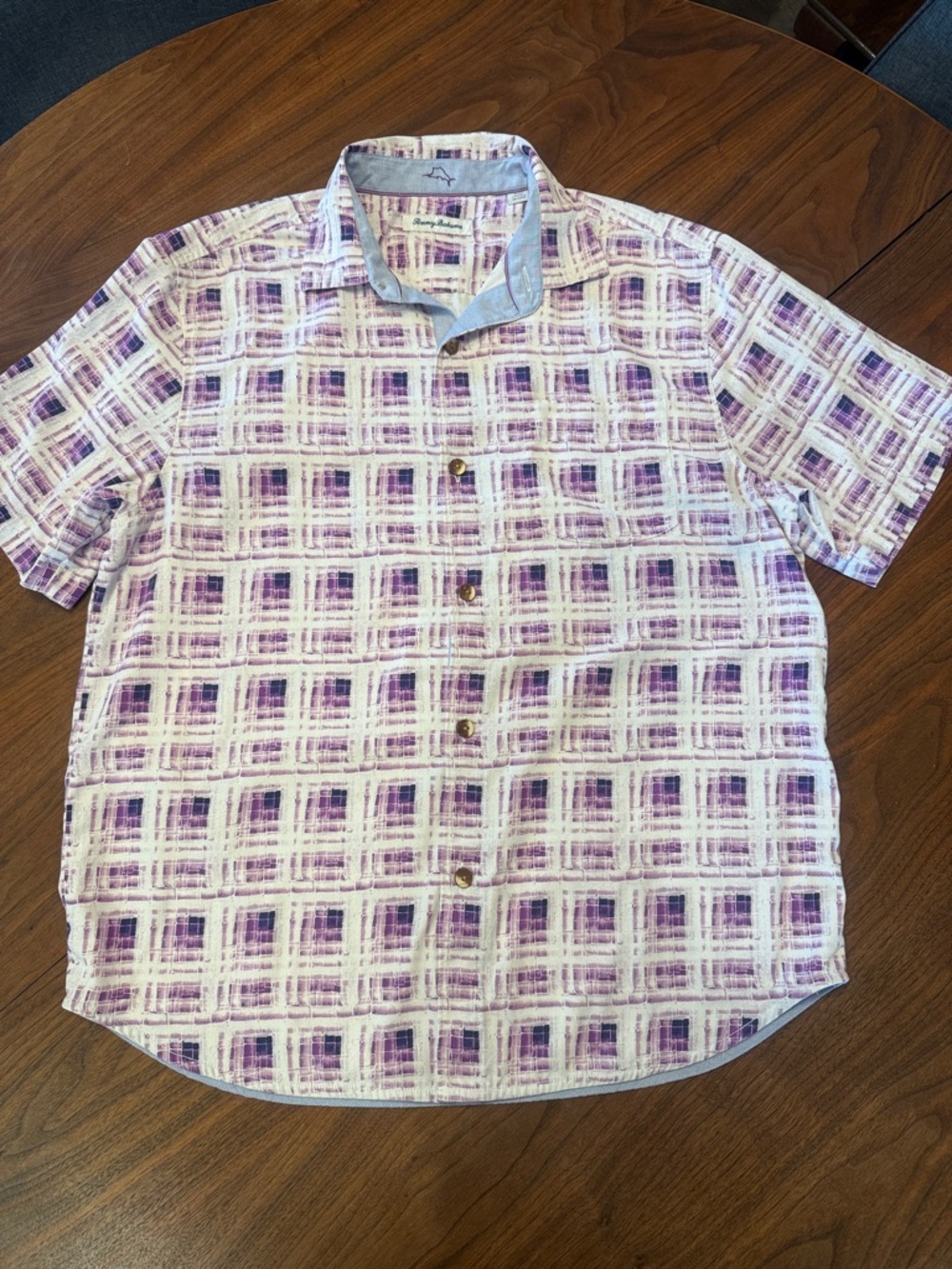 Large Men's Tommy Bahama Islandzone Button Down Shirt